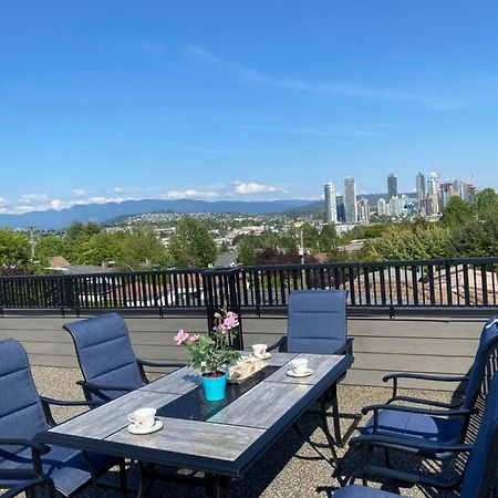 Six Minutes To Rupert Station Bed and Breakfast Vancouver Exteriör bild